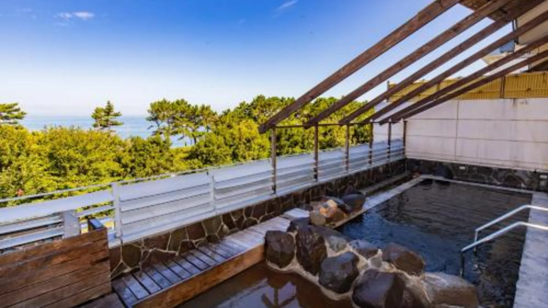 후쿠오카 Kyukamura Shikanoshima 4성급 호텔 로비