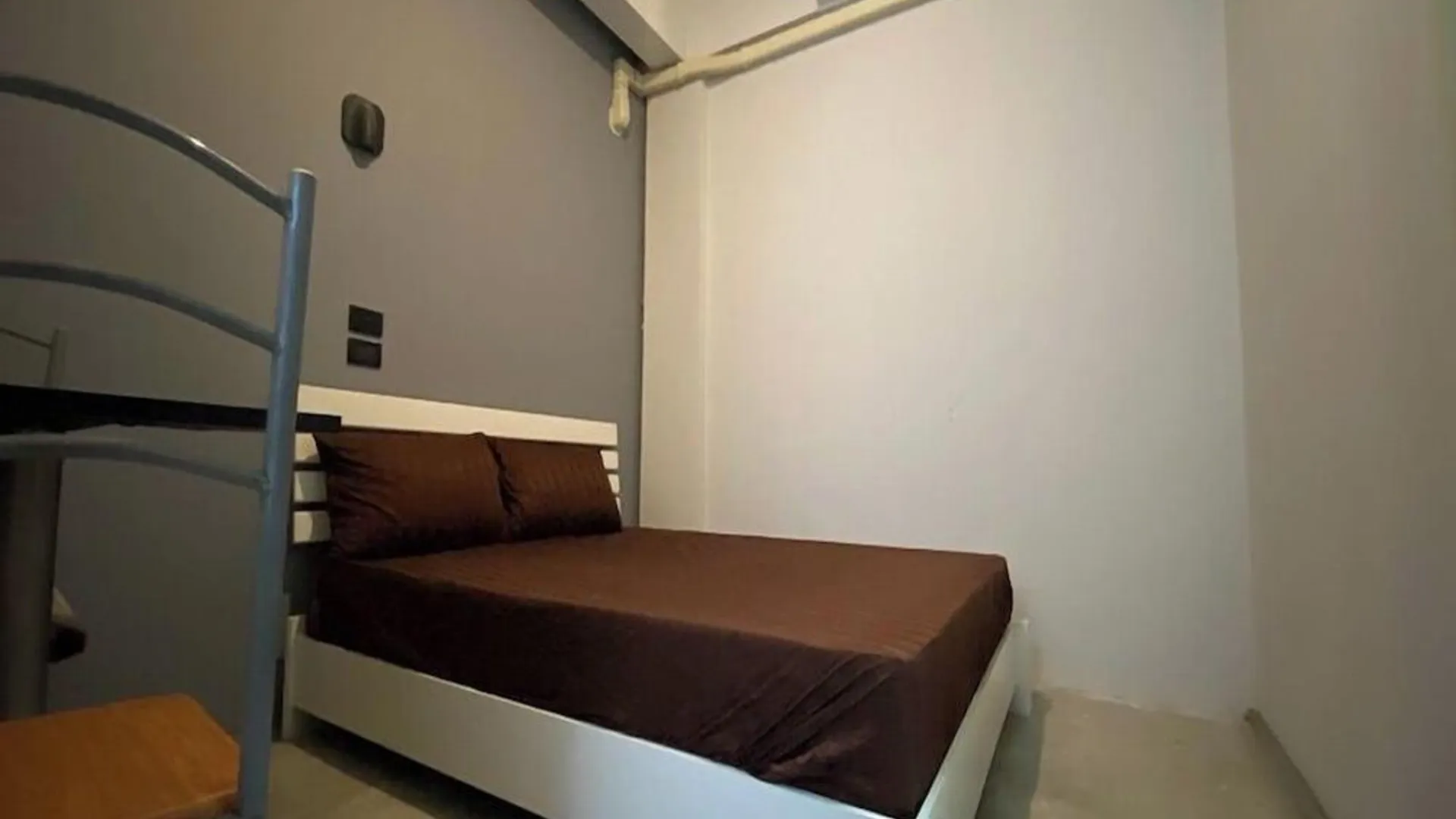 방콕 Capricorn Hostel 호텔 수영장