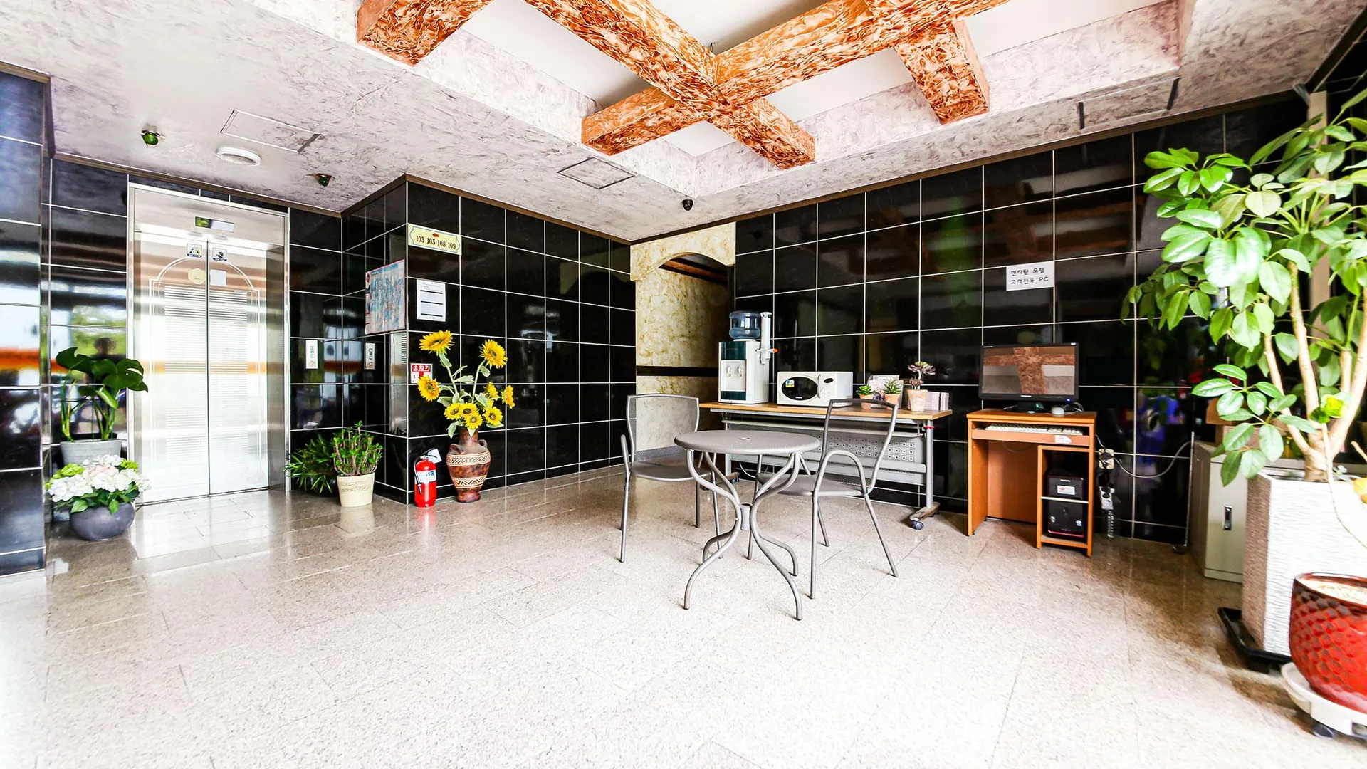 담양 순창 맨하탄 호텔 로비