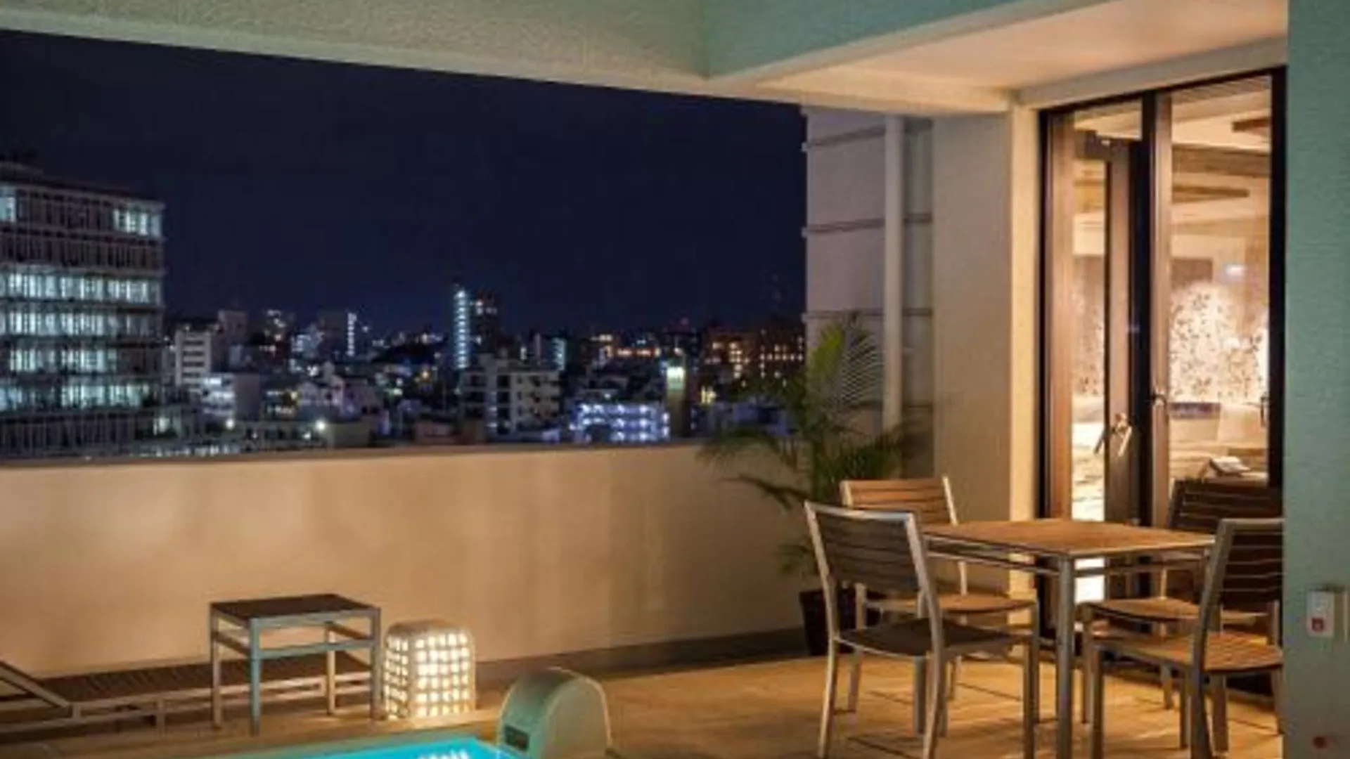 오키나와 본섬 오키나와 카리유시 리조트 엑시즈 나하 4성급 호텔 외관