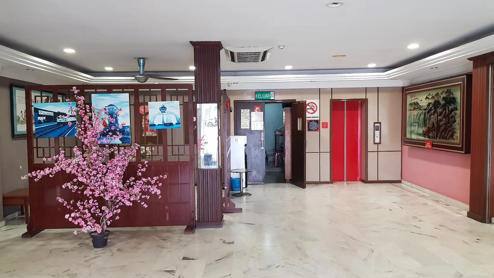 크루앙 아니카 인 2성급 호텔 레스토랑