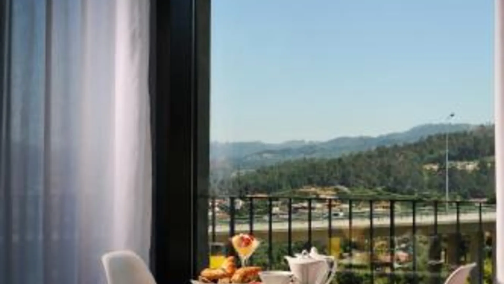 귀마레스 오픈 빌리지 스포츠 호텔 앤 스파 클럽 4성급 호텔 레스토랑