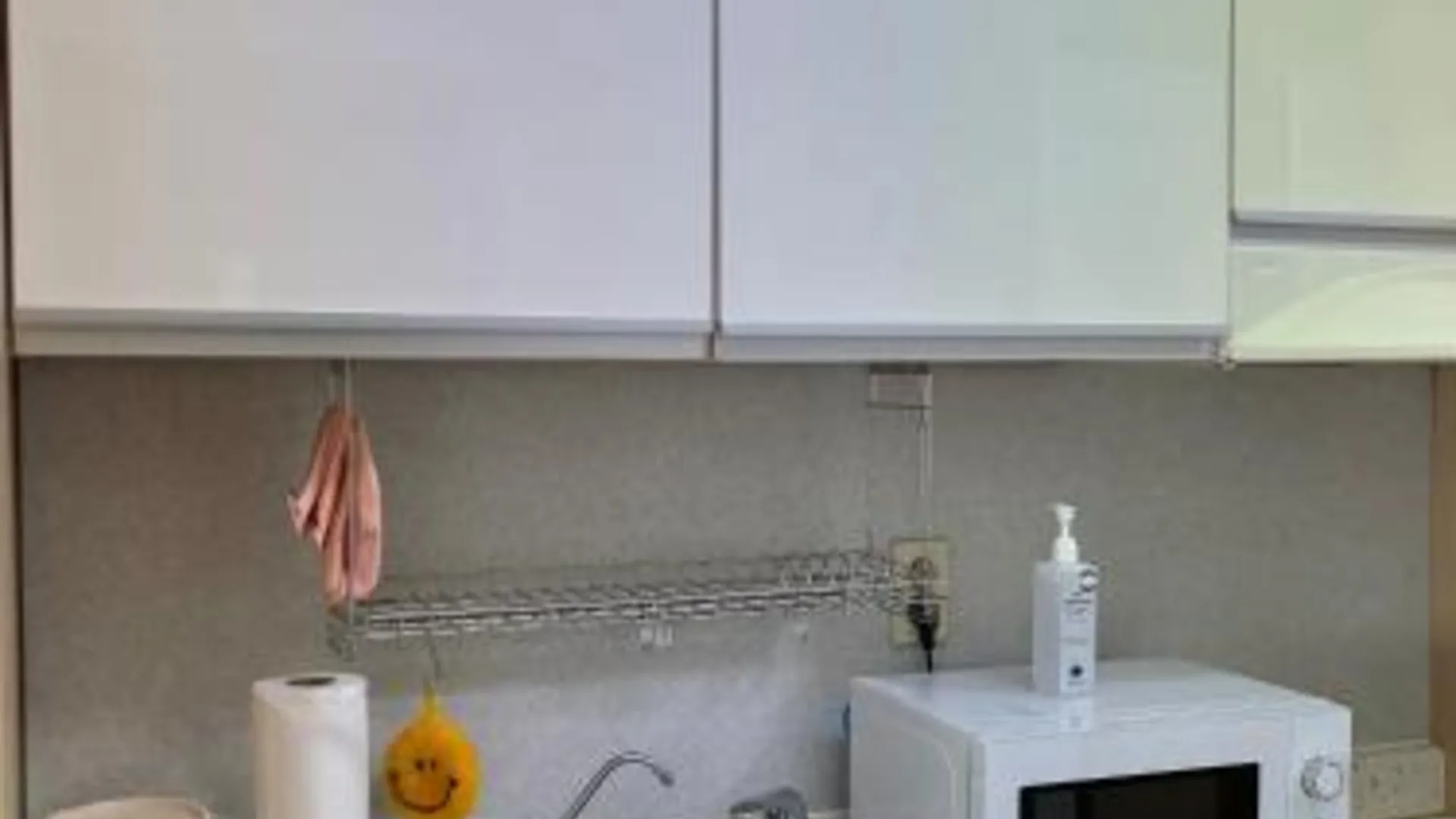 서울 홍대 1분거리 숙소 3성급 싱글룸 레스토랑