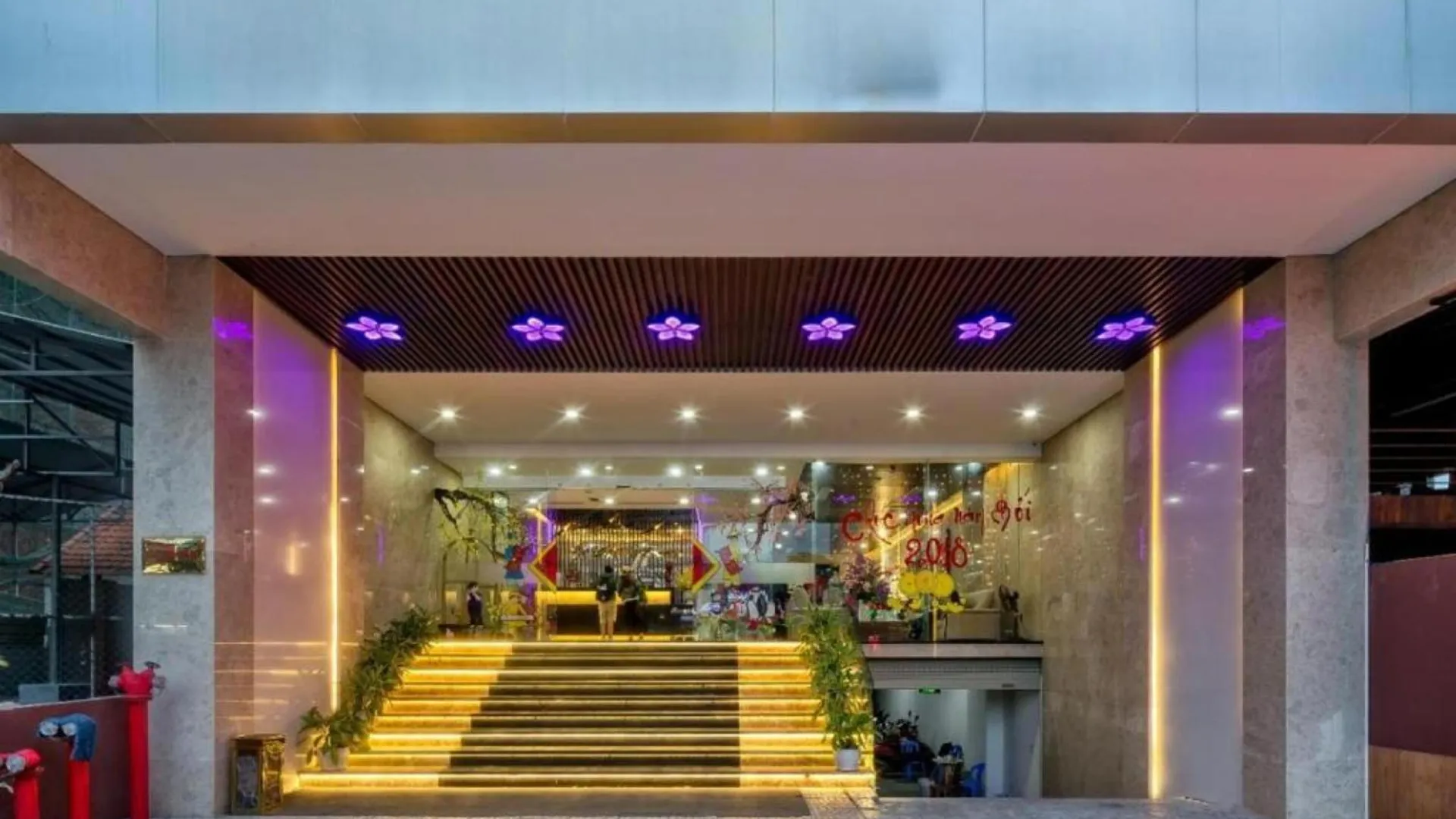 다낭 풍 투이 호텔 앤 스파 호텔 외관