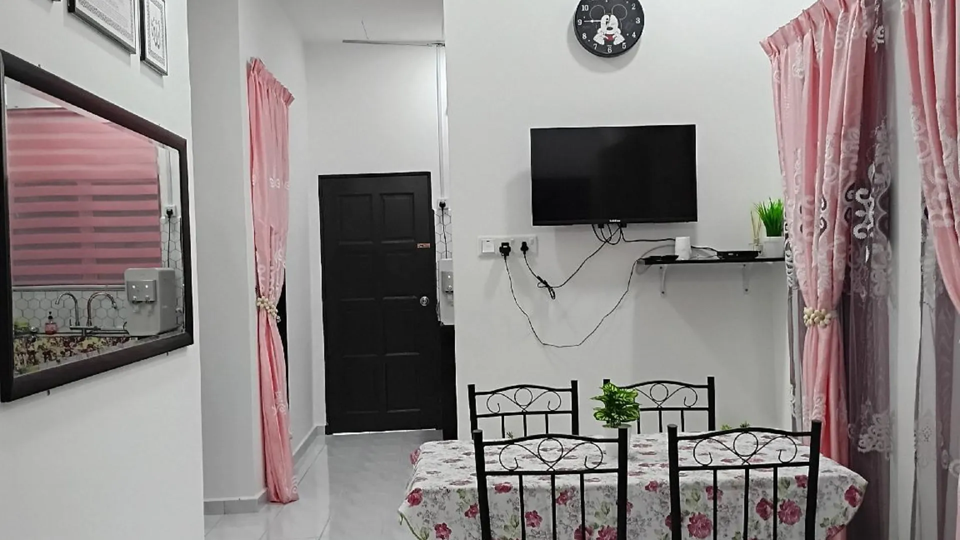 부킷 파용 부킷 파용의 프라이빗 하우스 (m², 침실 2개, 프라이빗 욕실 2개) 3성급 싱글룸 외관