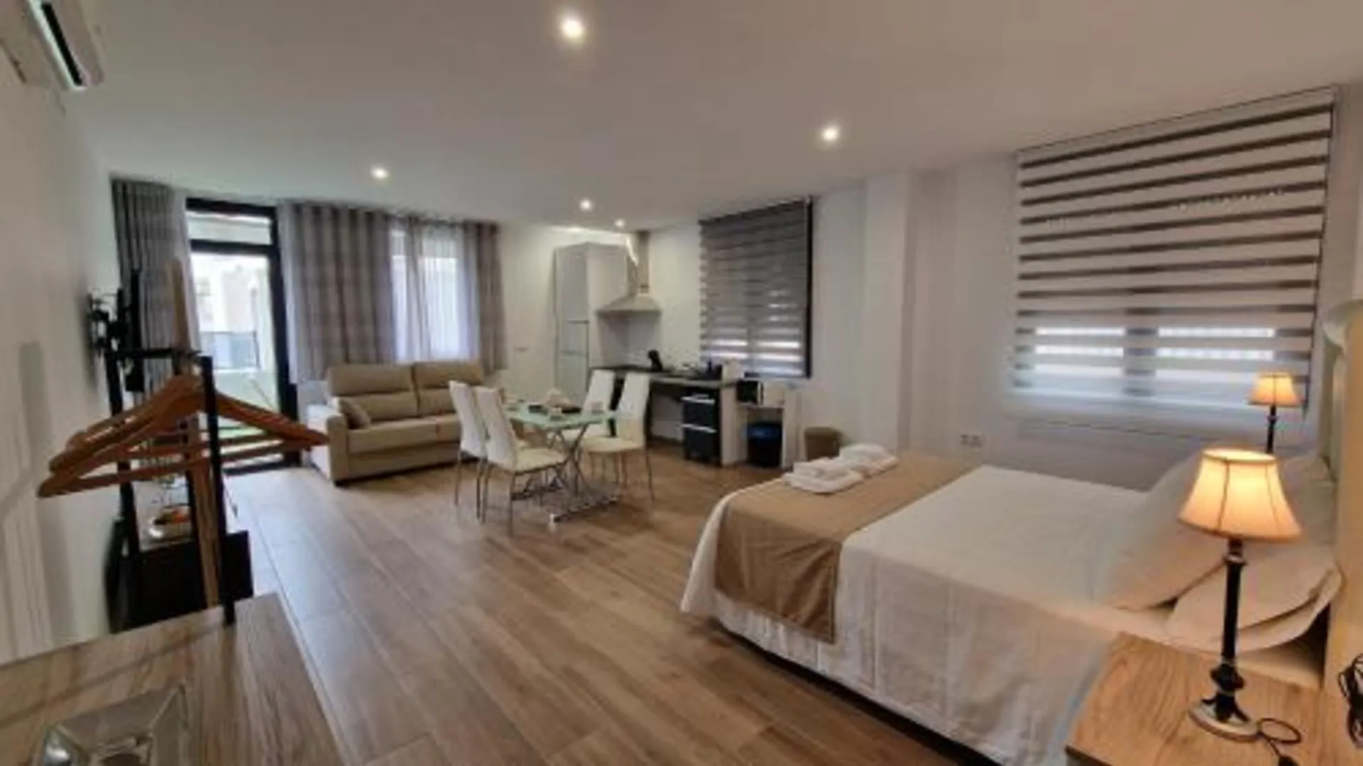 플라센샤 Alojamientos VEN -Vista Extremadura Norte 5성급 게스트하우스 스위트룸