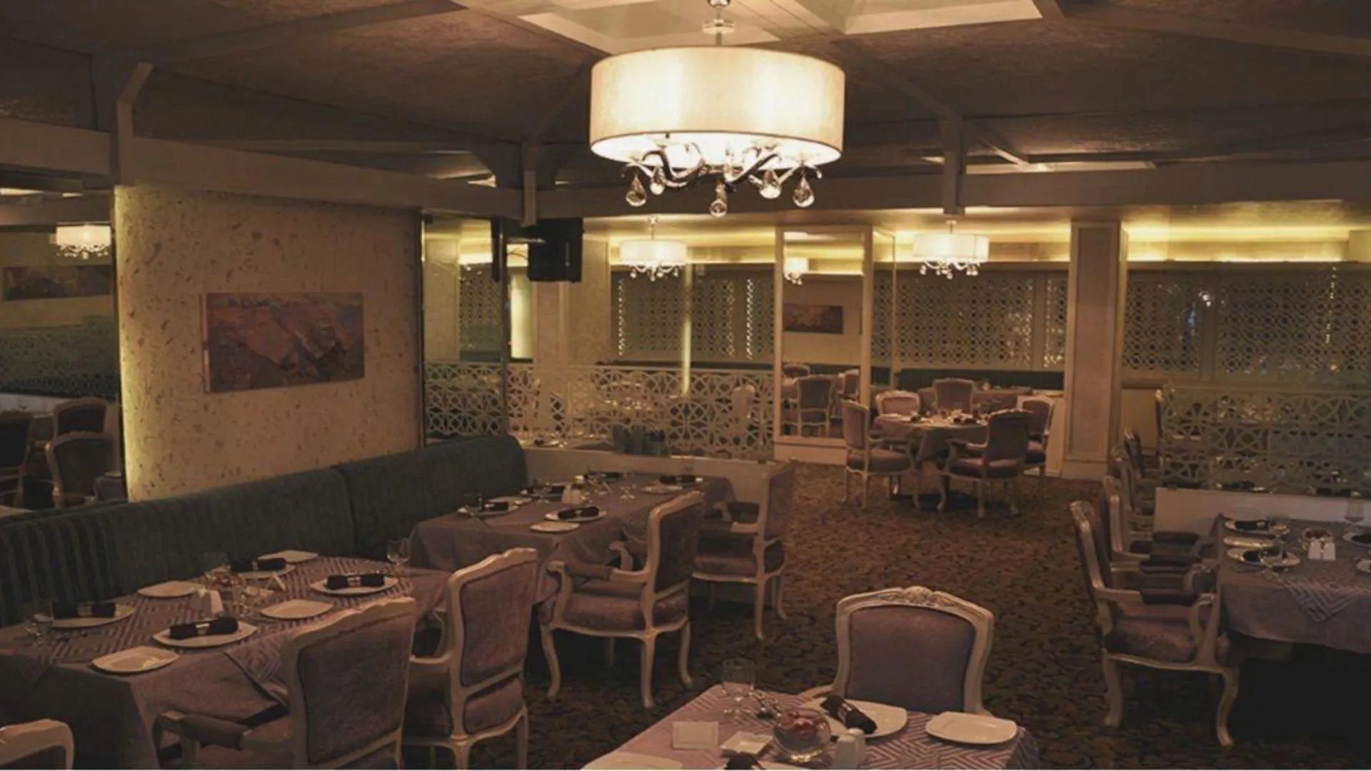 탐핀 호텔 센터 포인트 3성급 호텔 레스토랑