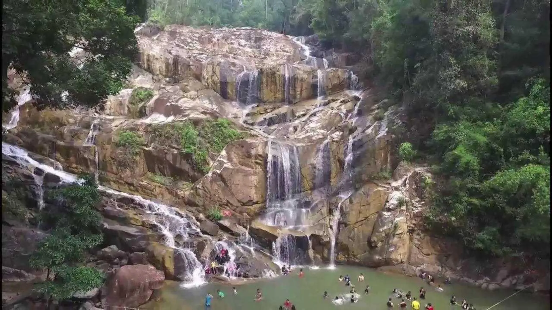 쿠안탄 테루크 쳄페타크의 아파트먼트 (808m², 침실 3개, 프라이빗 욕실 2개) 4성급 싱글룸 전망