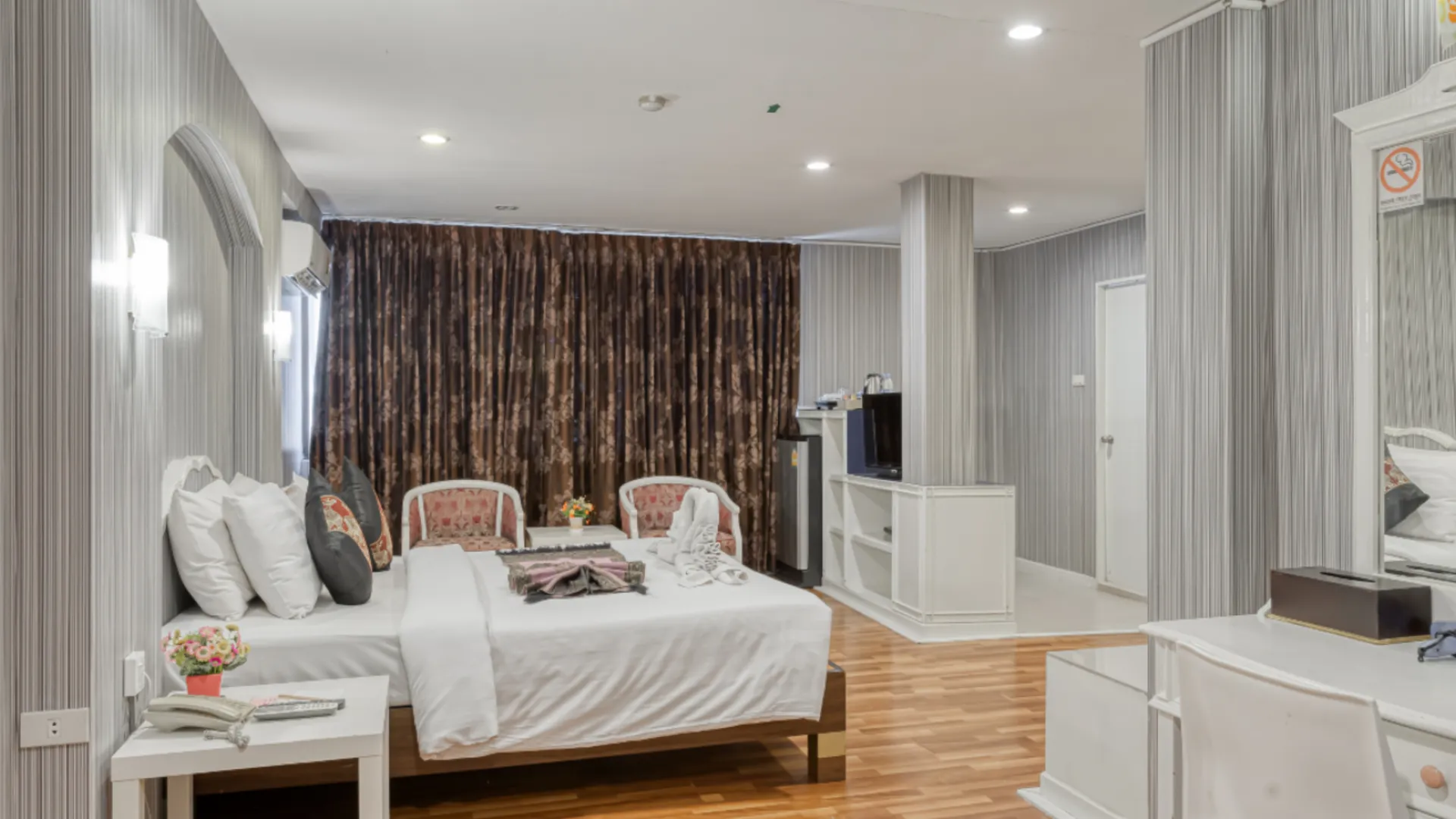 방콕 아운찰리나 그랜드 호텔 5성급 호텔 스위트룸