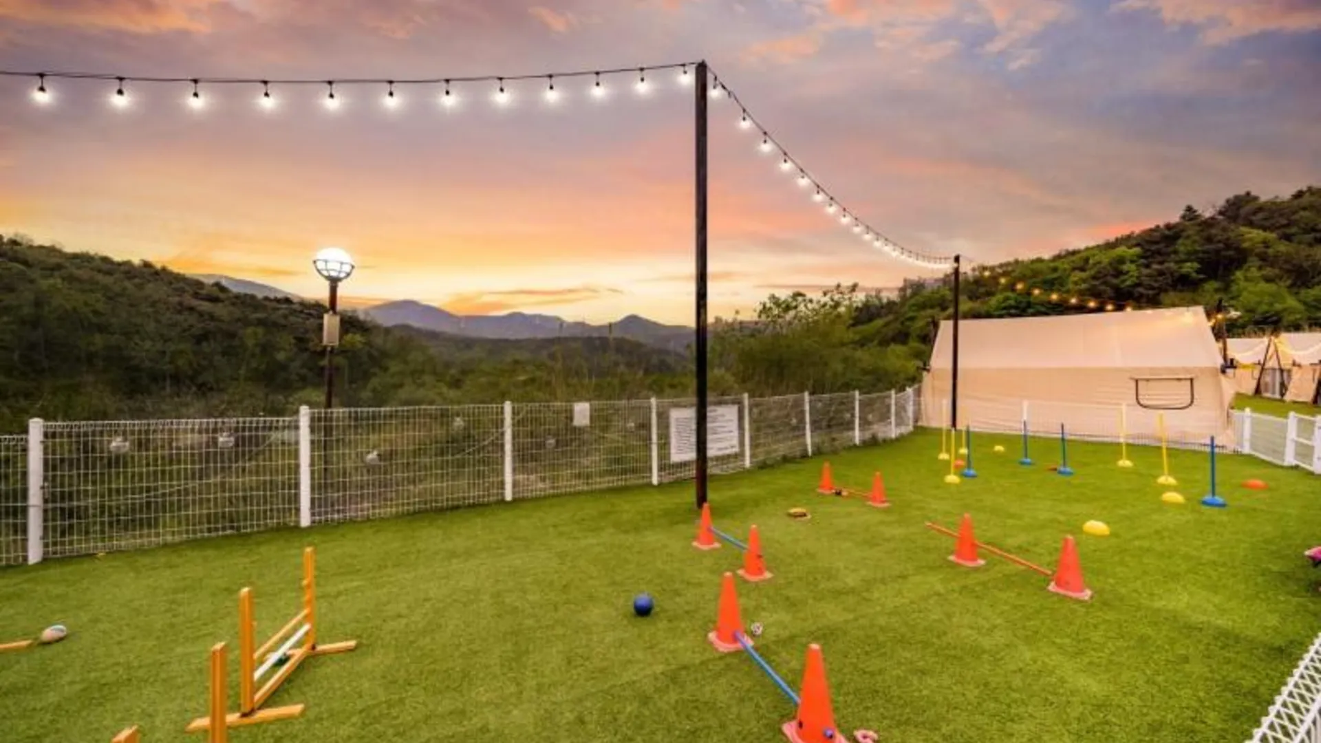 청도군 청도 신난다애견글램핑 2성급 게스트하우스 외관