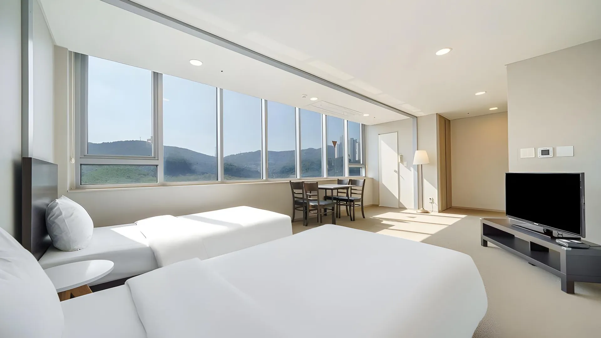 용인 더트리니 어반스위트 4성급 호텔 스위트룸