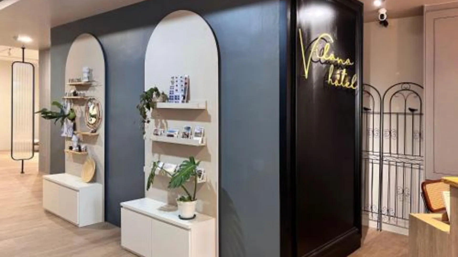 아라우 VILANA HOTEL 2성급 호텔 외관