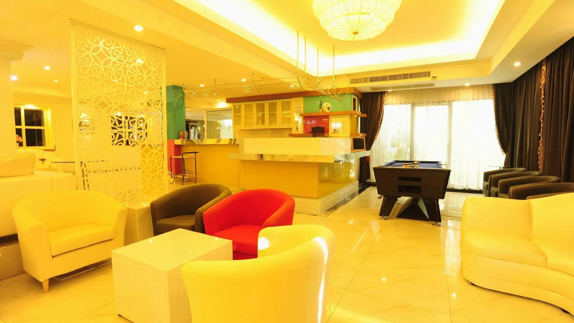 방콕 아운찰리나 그랜드 호텔 5성급 호텔 수영장