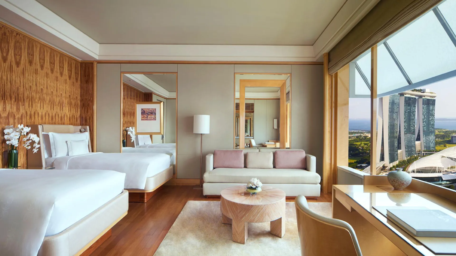 싱가포르 리츠칼튼, 밀레니아 싱가포르 5성급 호텔 전망