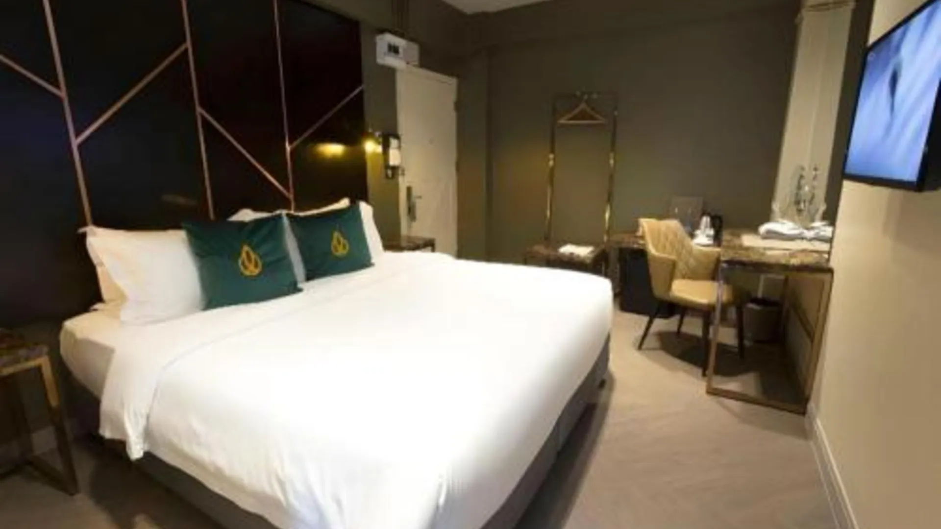 방콕 라차다 부티크 호텔 4성급 호텔 스위트룸