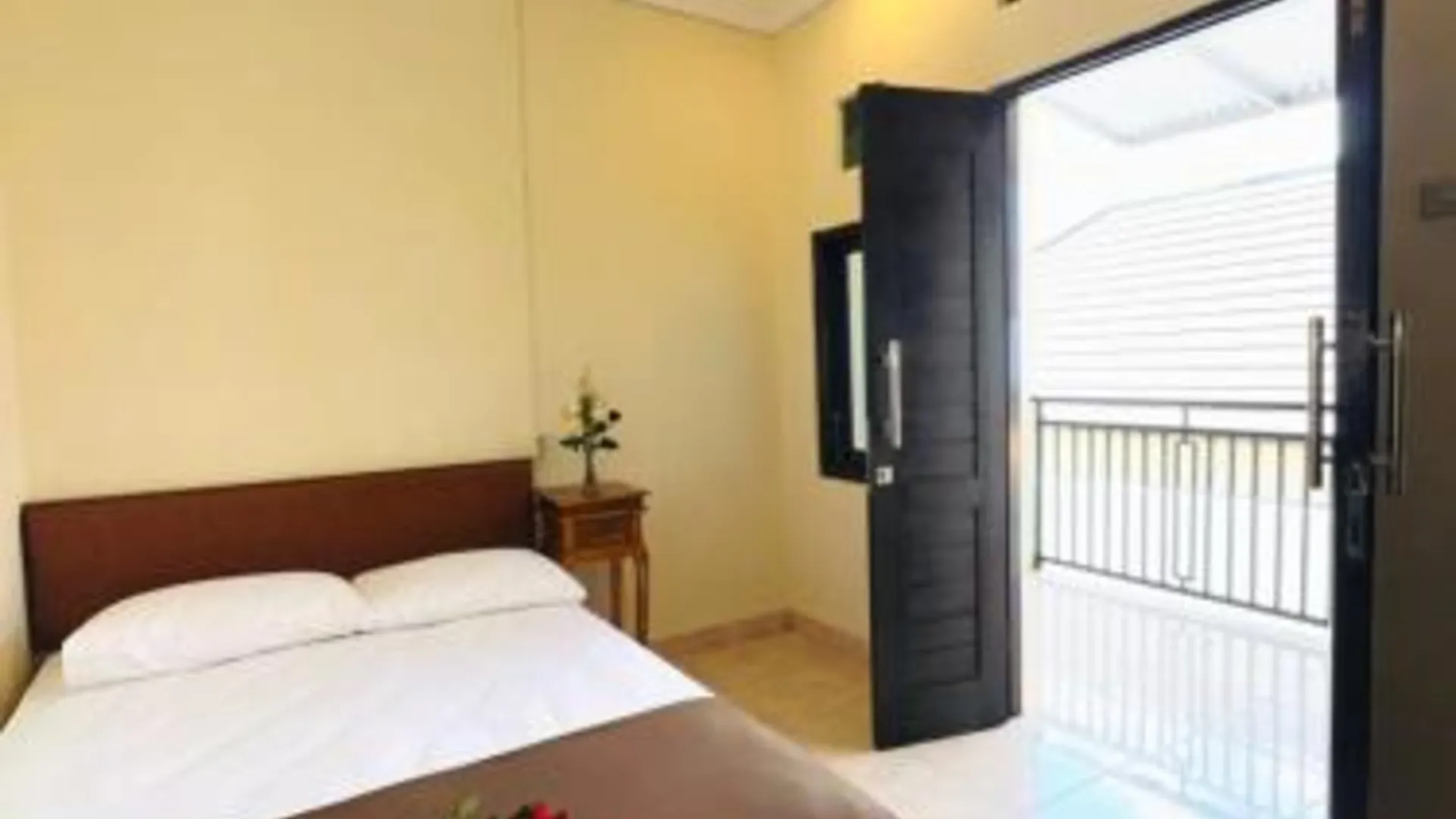 발리 Zigiz Lovina Hostel 호텔 레스토랑