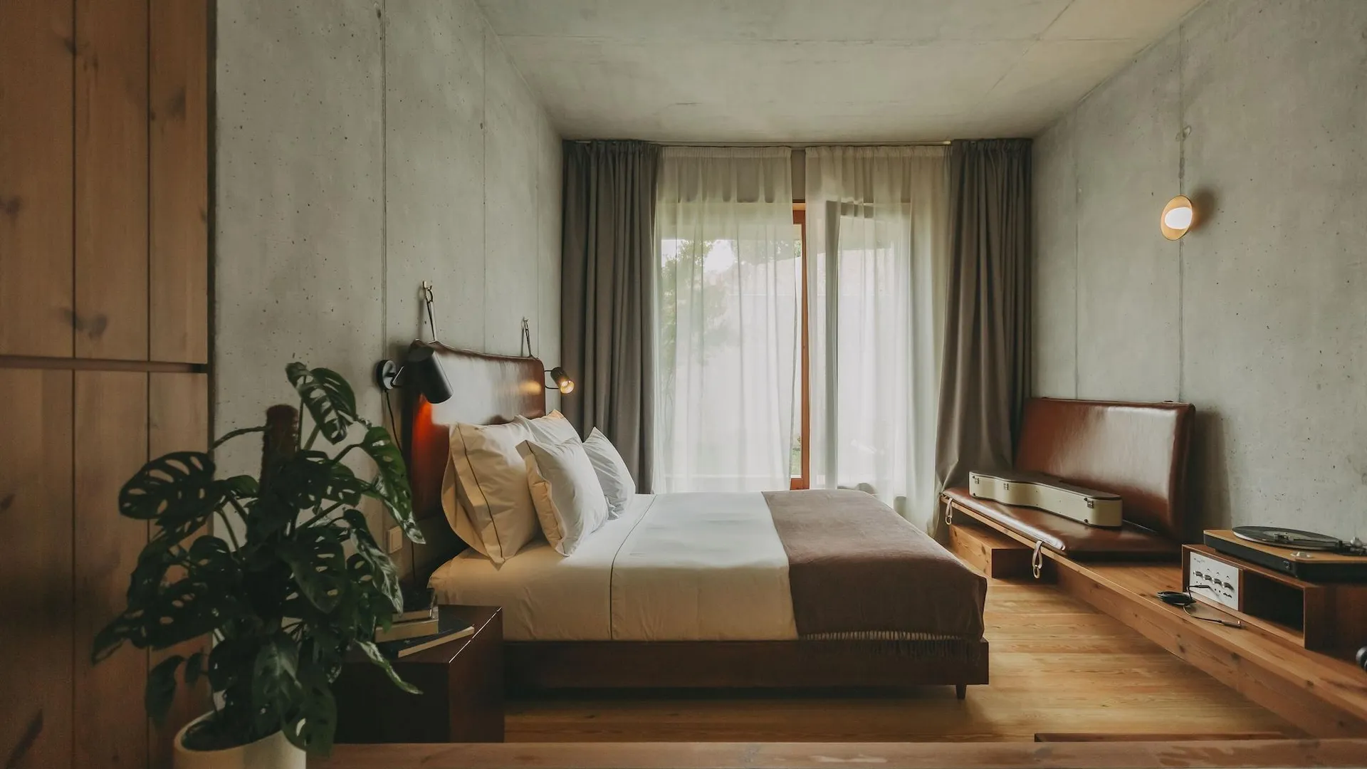 포르투 모우코 호텔 - 스테이, 리슨 앤 플레이 4성급 호텔 스위트룸