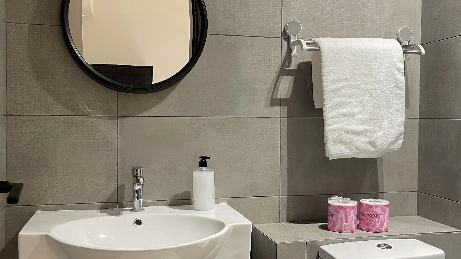 코타키나발루 크파얀의 아파트먼트 (50m², 침실 2개, 프라이빗 욕실 2개) 3성급 싱글룸 객실