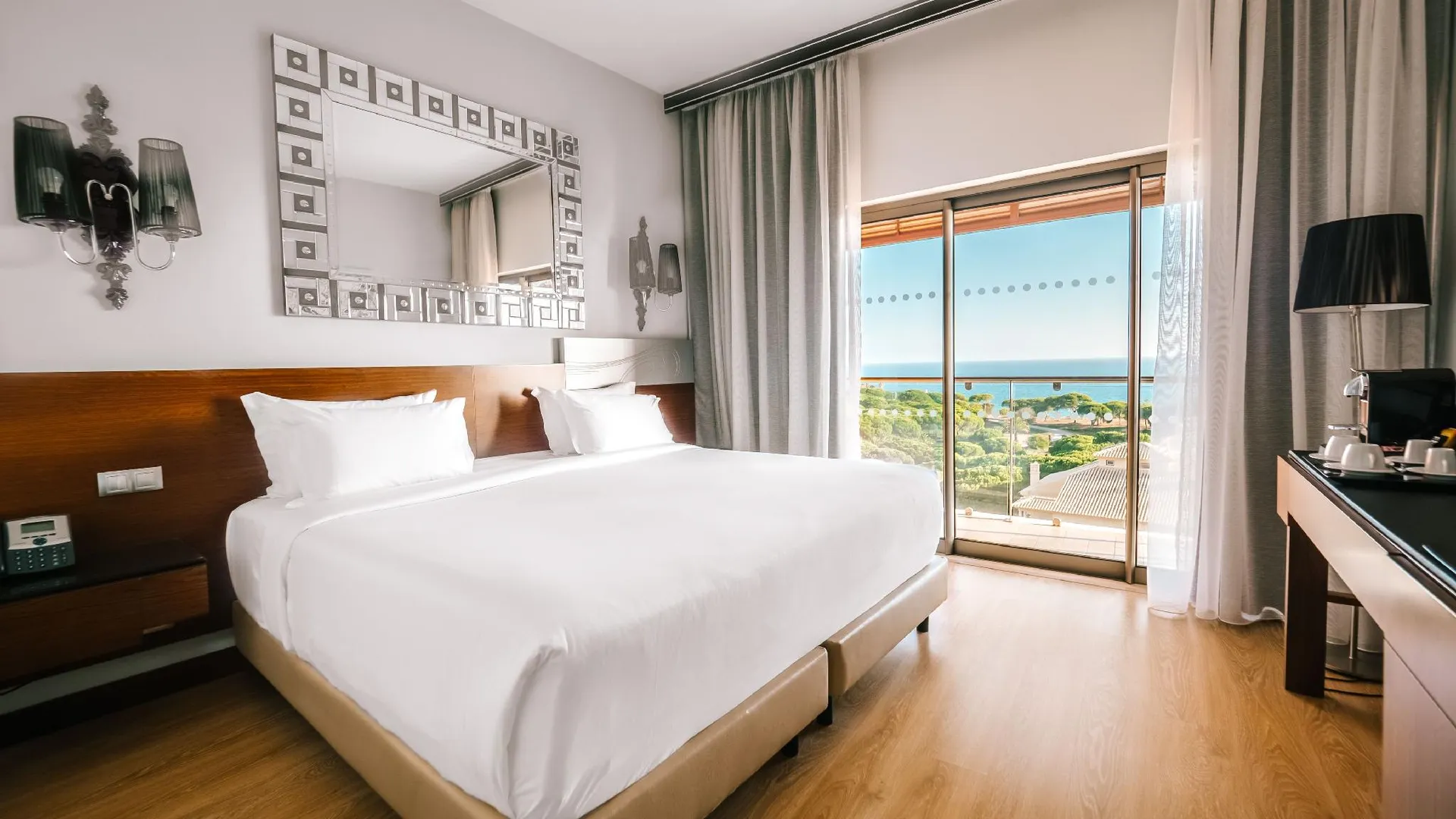 알부페이라 아쿠아 페드라 두스 비쿠스 디자인 비치 호텔 - 성인 전용 4성급 호텔 스위트룸