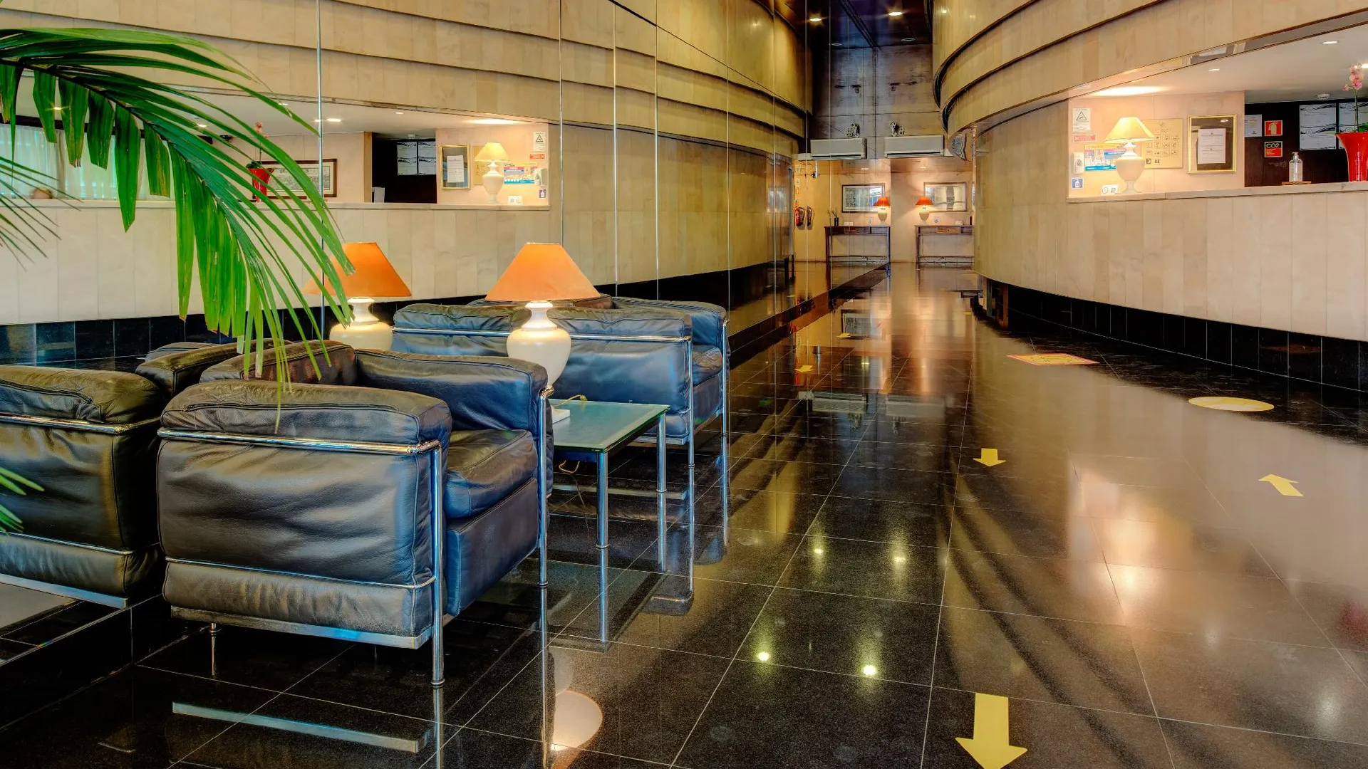 리스본 VIP 이그제큐티브 에덴 아파트호텔 4성급 호텔 수영장