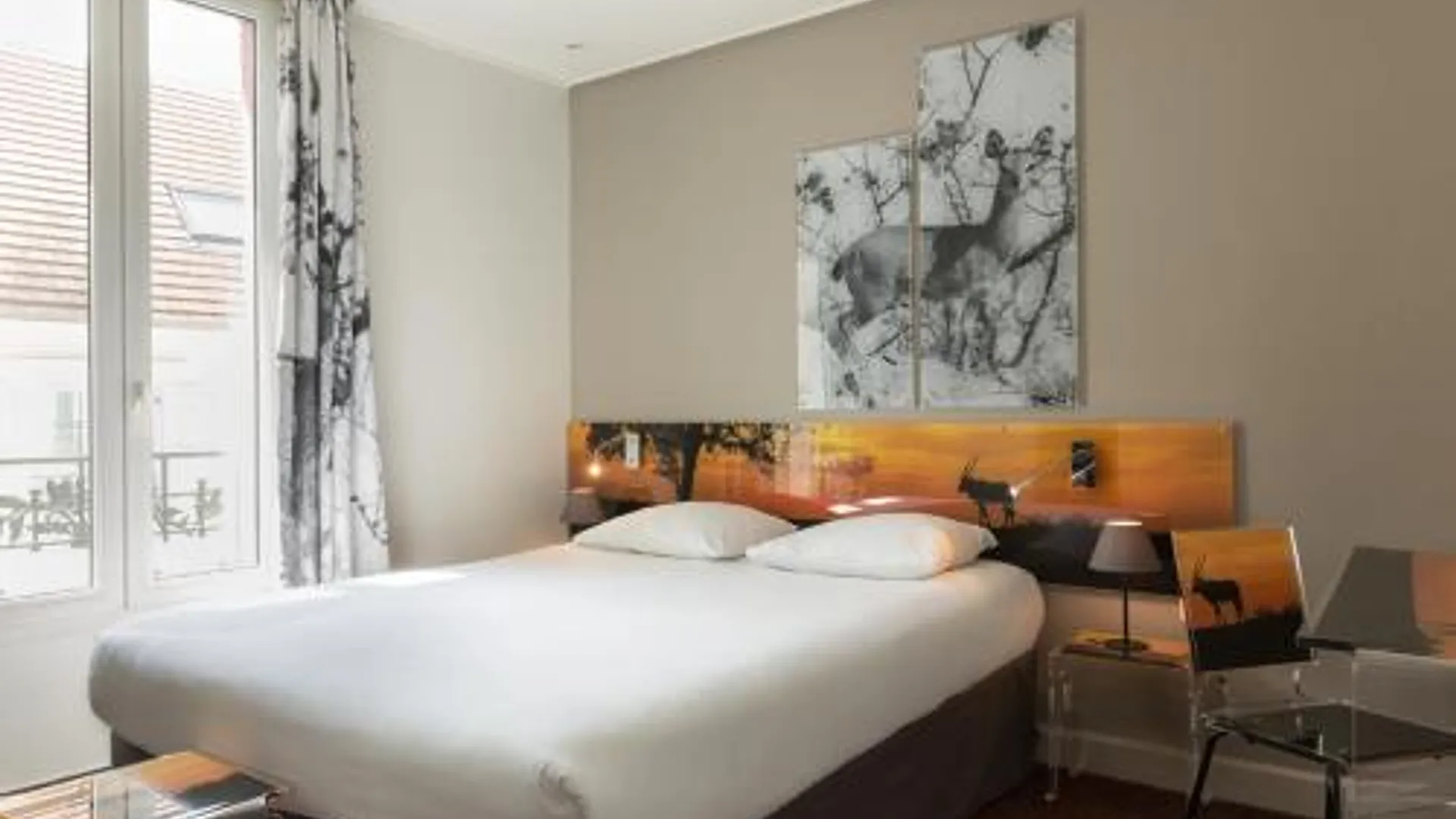 루얼 말메이슨 호텔 르 카르디날 뢰이 상트르 3성급 호텔 객실