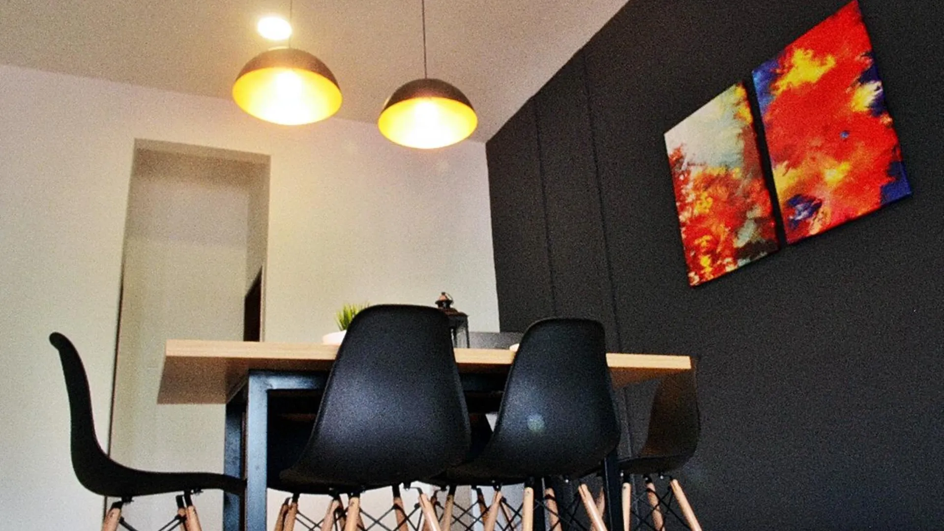 데사루 데사루 비치프론트의 프라이빗 하우스 (207m², 침실 4개, 프라이빗 욕실 3개) 3성급 싱글룸 수영장