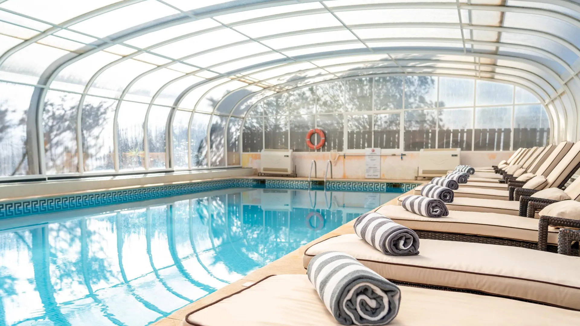 라고스 코스타 디 오이로 앰비앙스 빌리지 4성급 호텔 객실