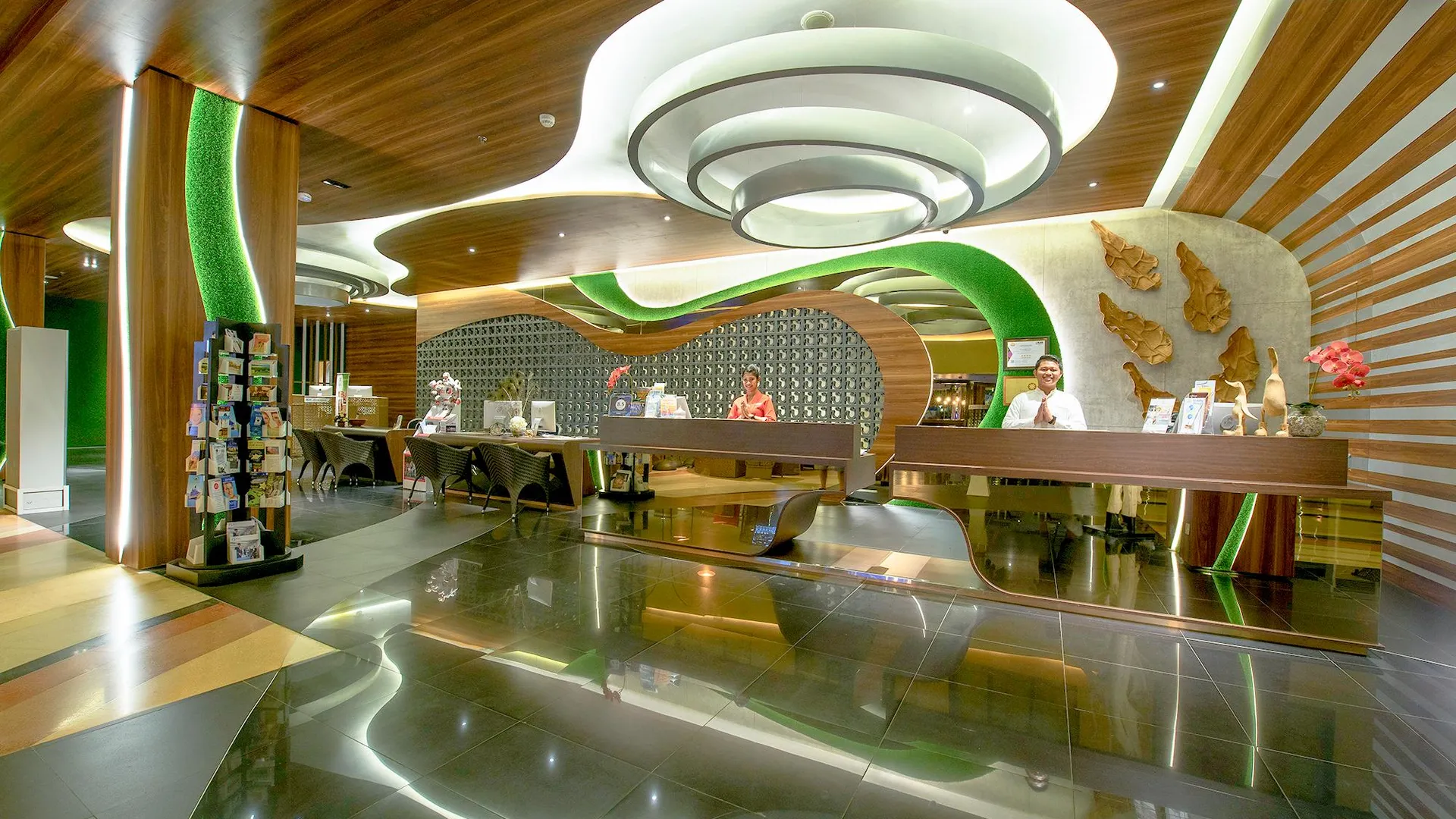 발리 킬라 인피니티8 발리 인스파이어드 바이 아에로위사타 호텔 앤 리조트 4성급 호텔 로비