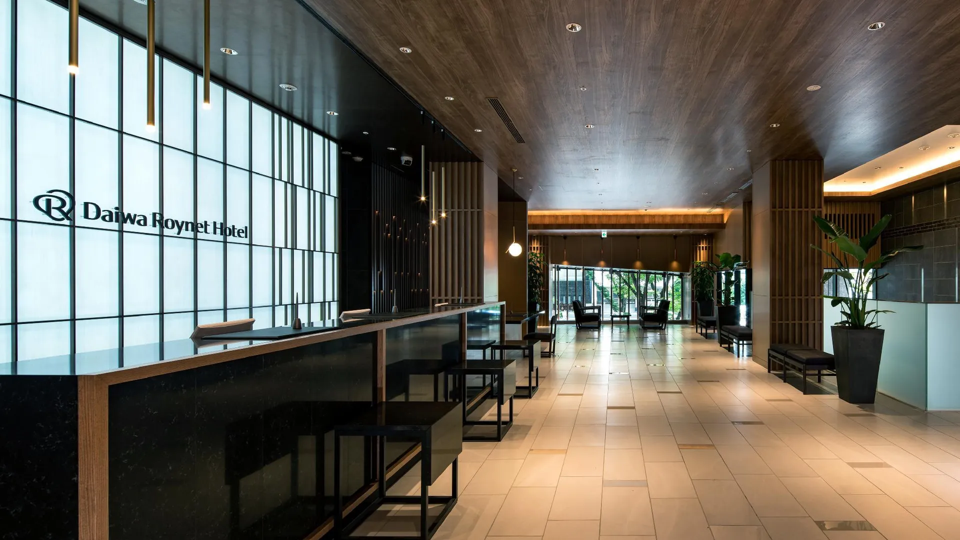 후쿠오카 다이와 로이넷 호텔 하카타 레이센 프리미어 4성급 호텔 외관