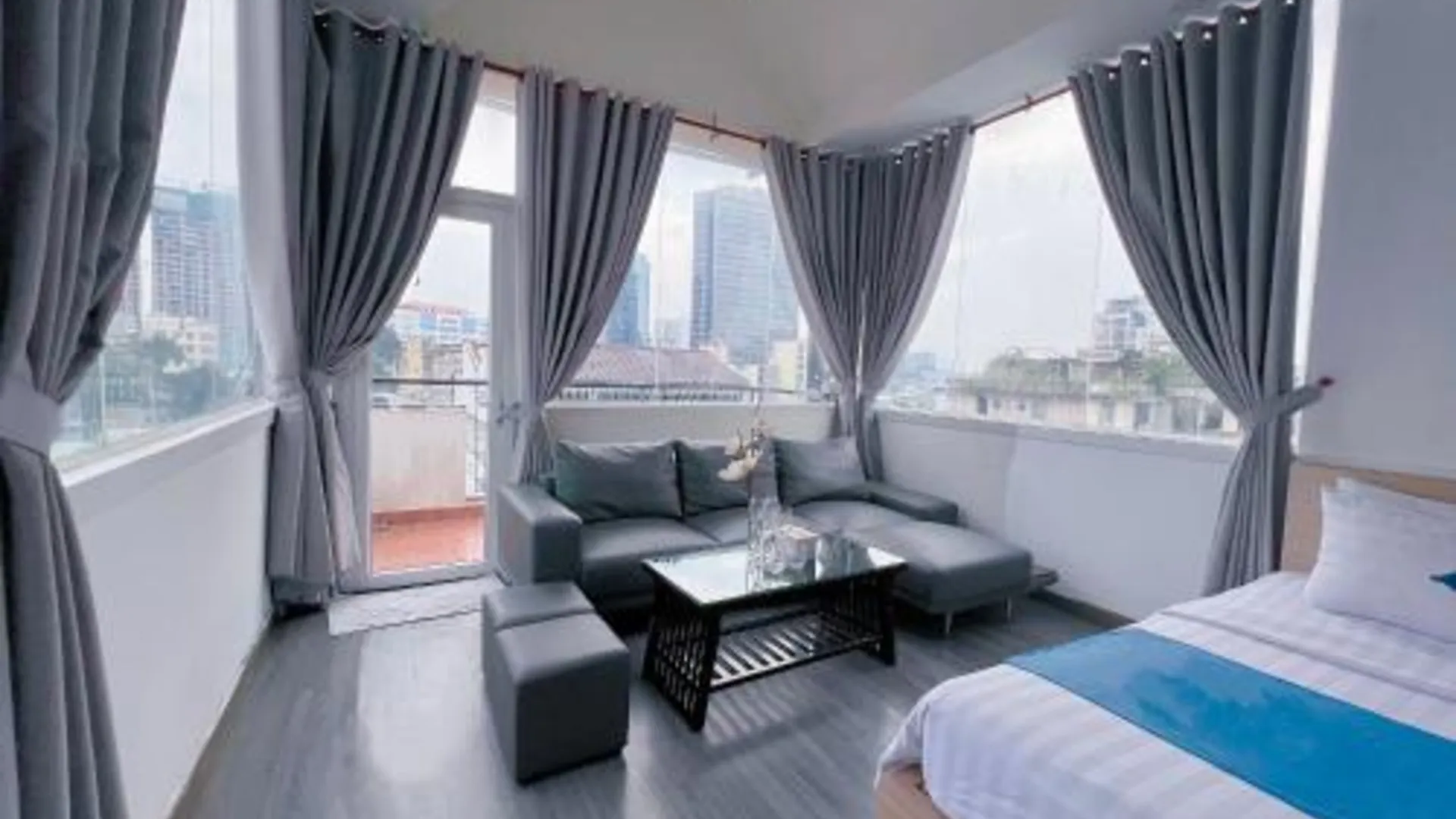 호치민 KT 메라키 부티크 호텔- 부이 비엔 워킹 스트리트 3성급 호텔 로비