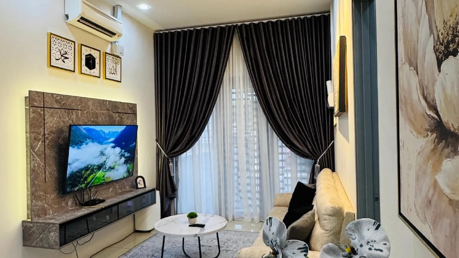 이포 탄중 람부탄의 프라이빗 하우스 (1000m², 침실 3개, 프라이빗 욕실 2개) 3성급 싱글룸 객실