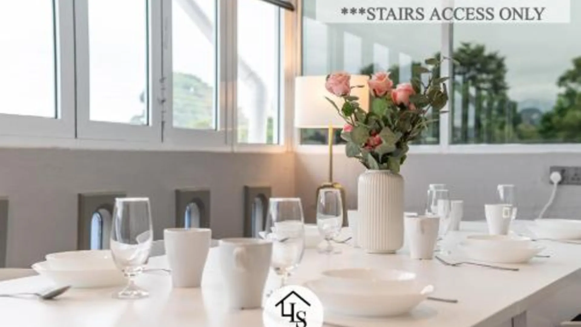 이포 타만 반다라야의 프라이빗 하우스 (m², 침실 4개, 프라이빗 욕실 3개) 3성급 게스트하우스 외관