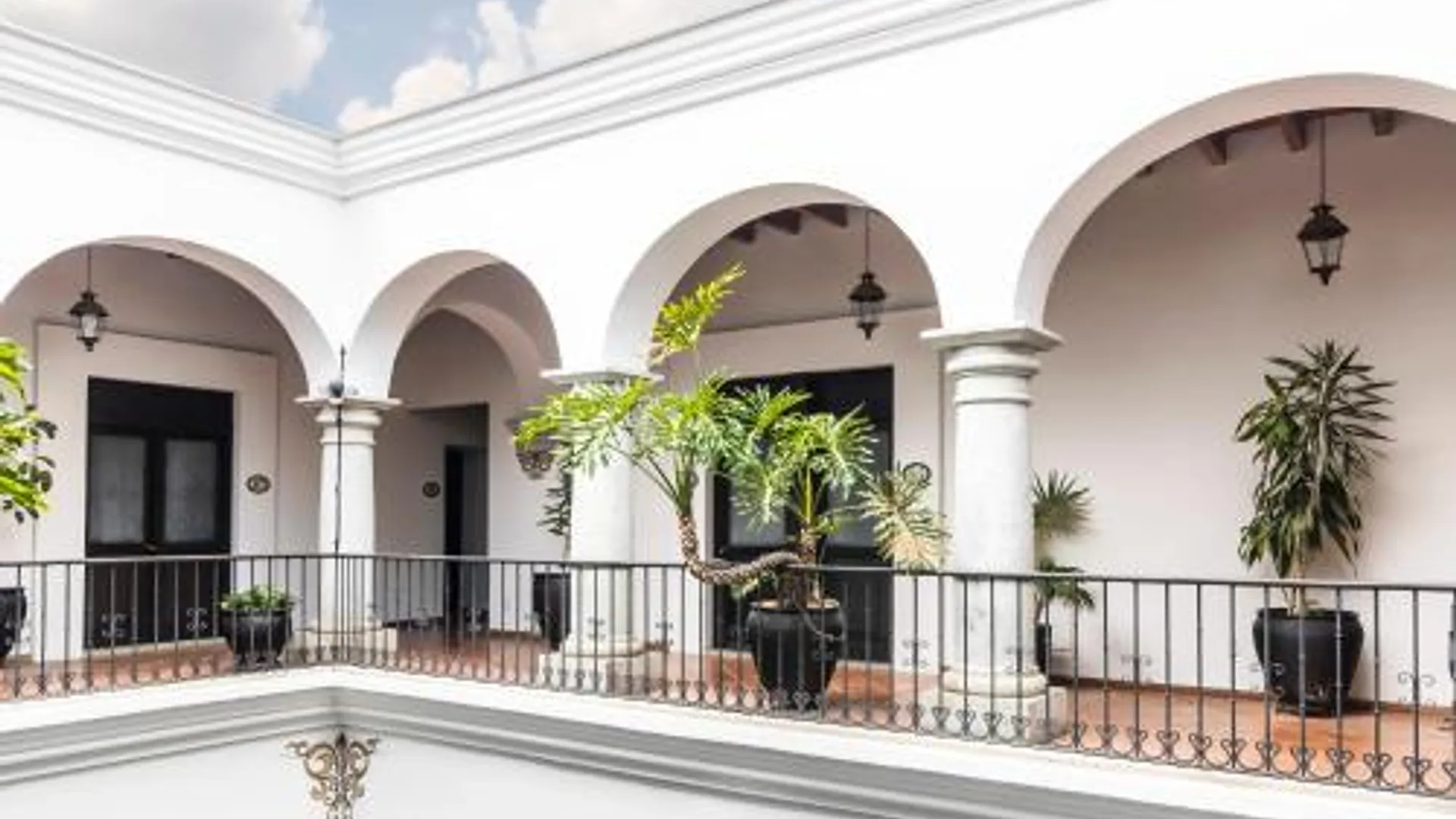 오악사카 Hotel Boutique Naura Centro 4성급 호텔 수영장