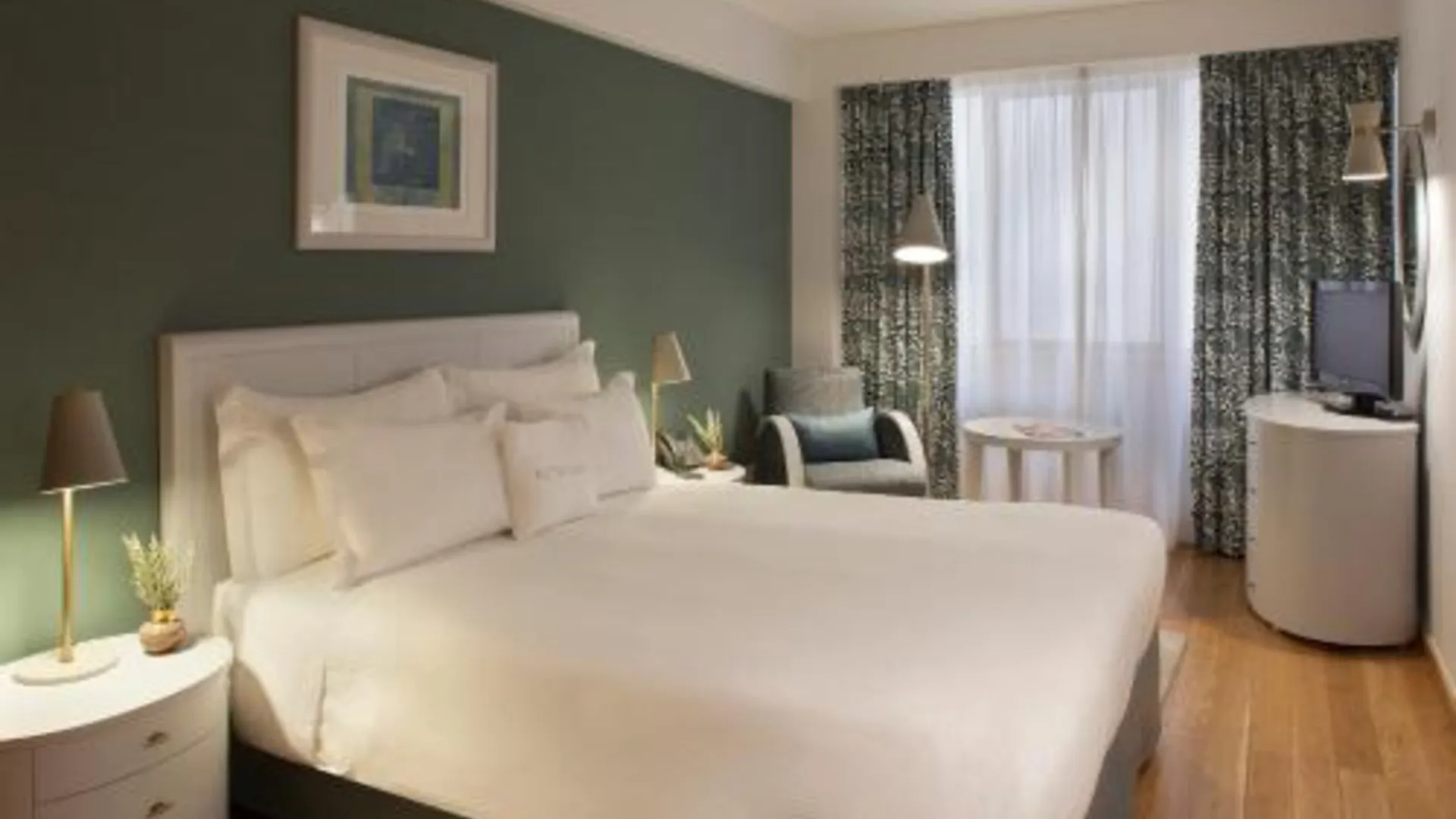 리스본 알티스 스위트 4성급 호텔 스위트룸