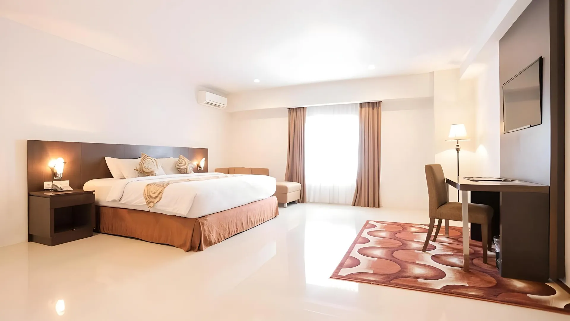 마카사르 그랜드 아시아 호텔 마카사르 3성급 호텔 스위트룸
