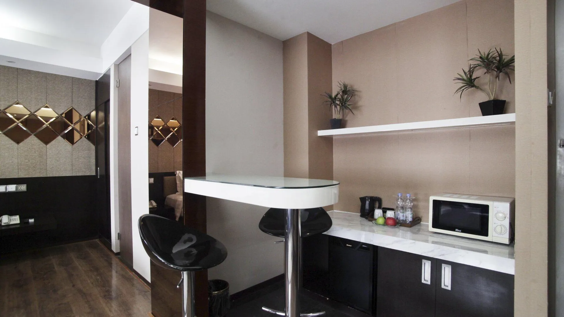 마카사르 페이버 호텔 마카사르 시티 센터 바이 LIFE 3성급 호텔 레스토랑