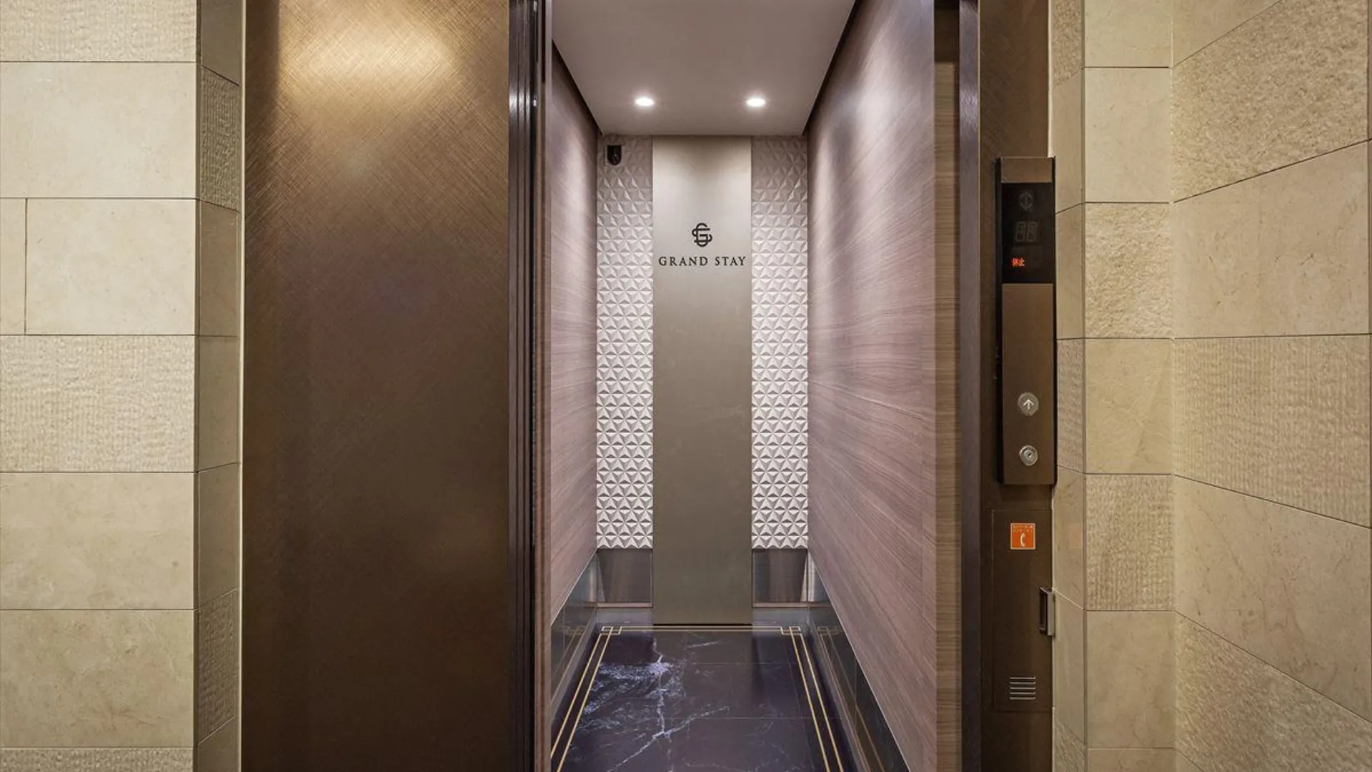 오키나와 본섬 나하의 스튜디오 아파트먼트 (20m², 프라이빗 욕실 1개) 4성급 게스트하우스 레스토랑