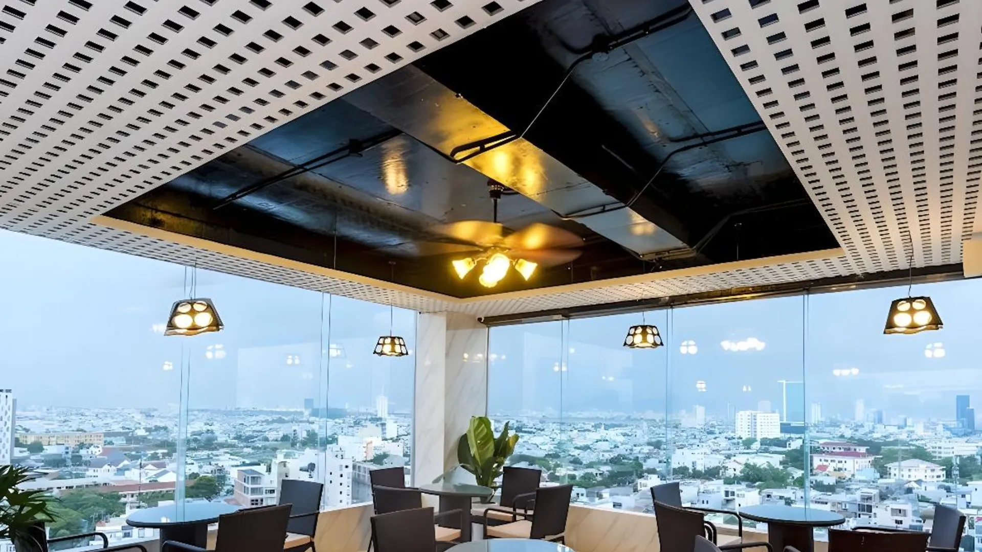 다낭 크리스탈 호텔 4성급 호텔 수영장