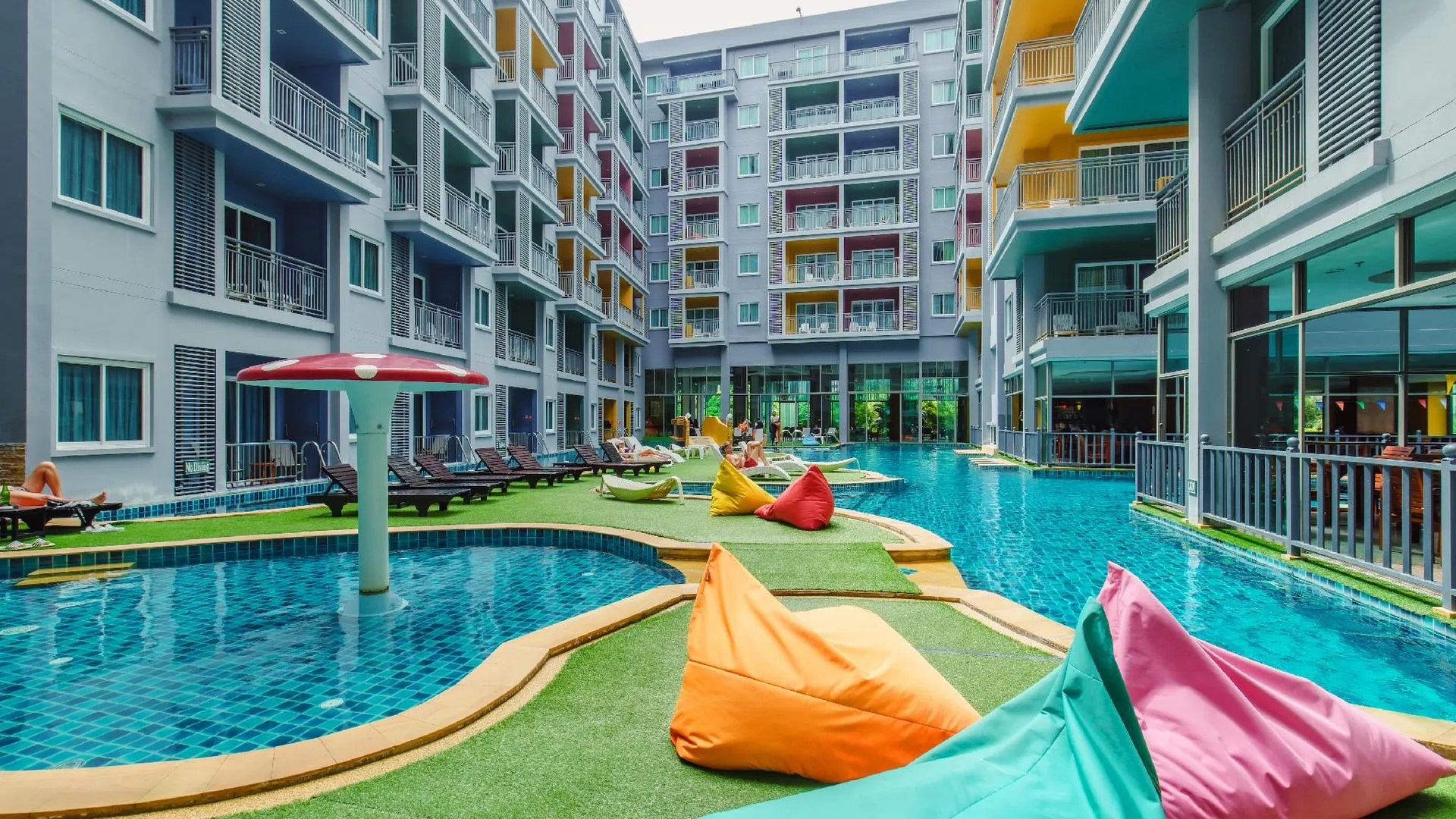 푸켓 엘리트 스위트 파통 4성급 호텔 객실