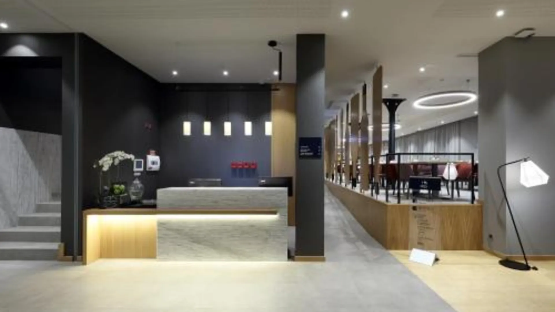 포르투 유로스타 포르투 센트로 4성급 호텔 수영장