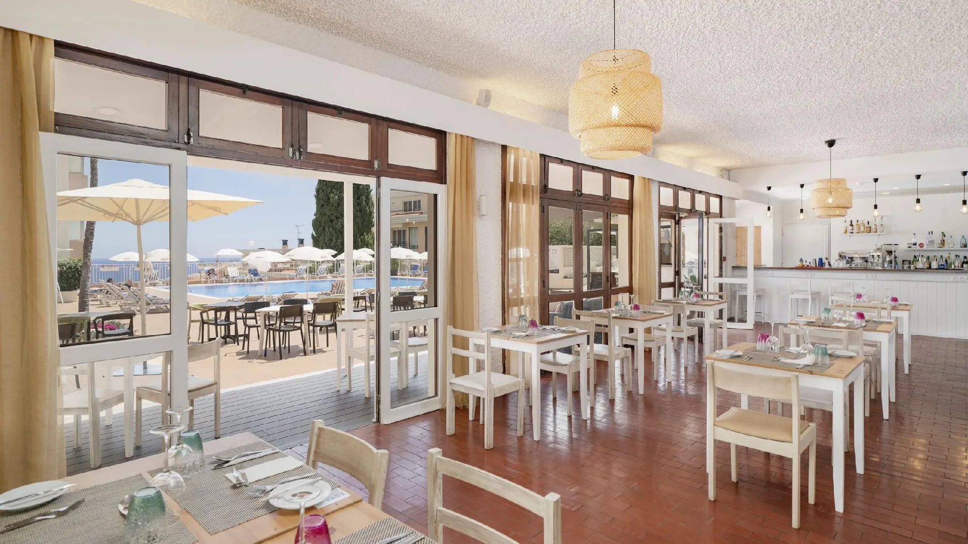 마데이라 섬 Dorisol Buganvilia Studio Hotel 3성급 호텔 외관