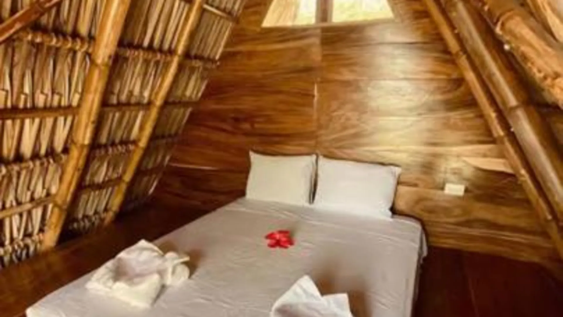 세부 니르바나 밤부 앤 다이브 리조트 호텔 스위트룸