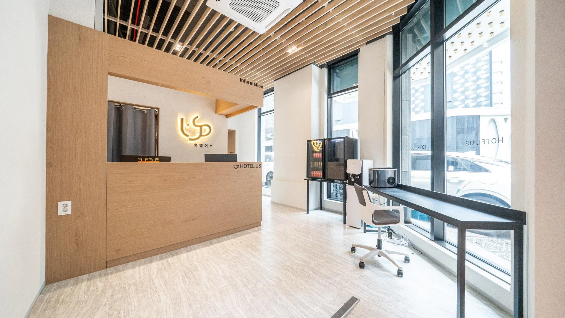 서울 프롬에이치 어스 호텔 위드 아늑 서울 강서화곡점 호텔 로비