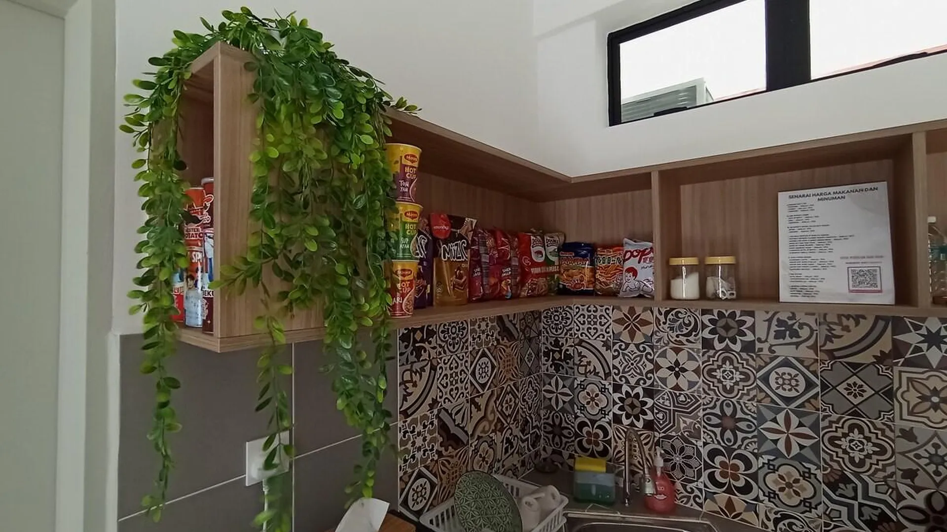 고펭 반다르 세리 이스칸다르의 프라이빗 하우스 (452m², 침실 2개, 프라이빗 욕실 1개) 2성급 싱글룸 수영장