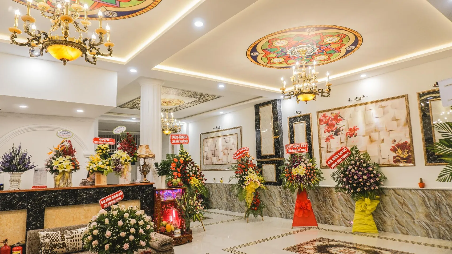 꼰뚬 윈도우 1 호텔 2성급 호텔 로비