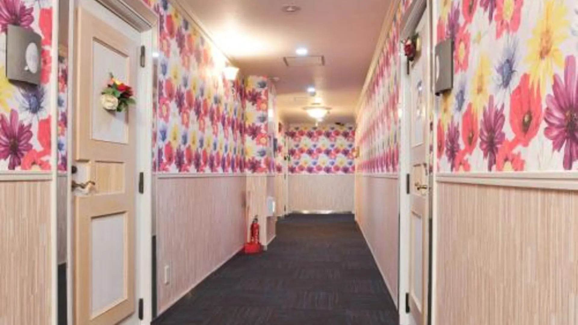 오사카 로즈립스 츠루하시 (성인 전용) 5성급 호텔 부대시설