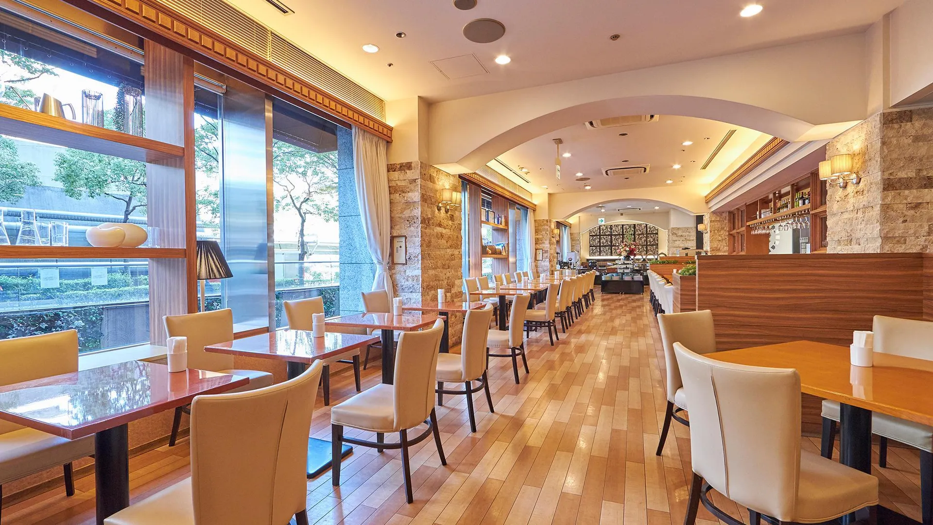 오사카 하톤 호텔 니시 우메다 3성급 호텔 로비