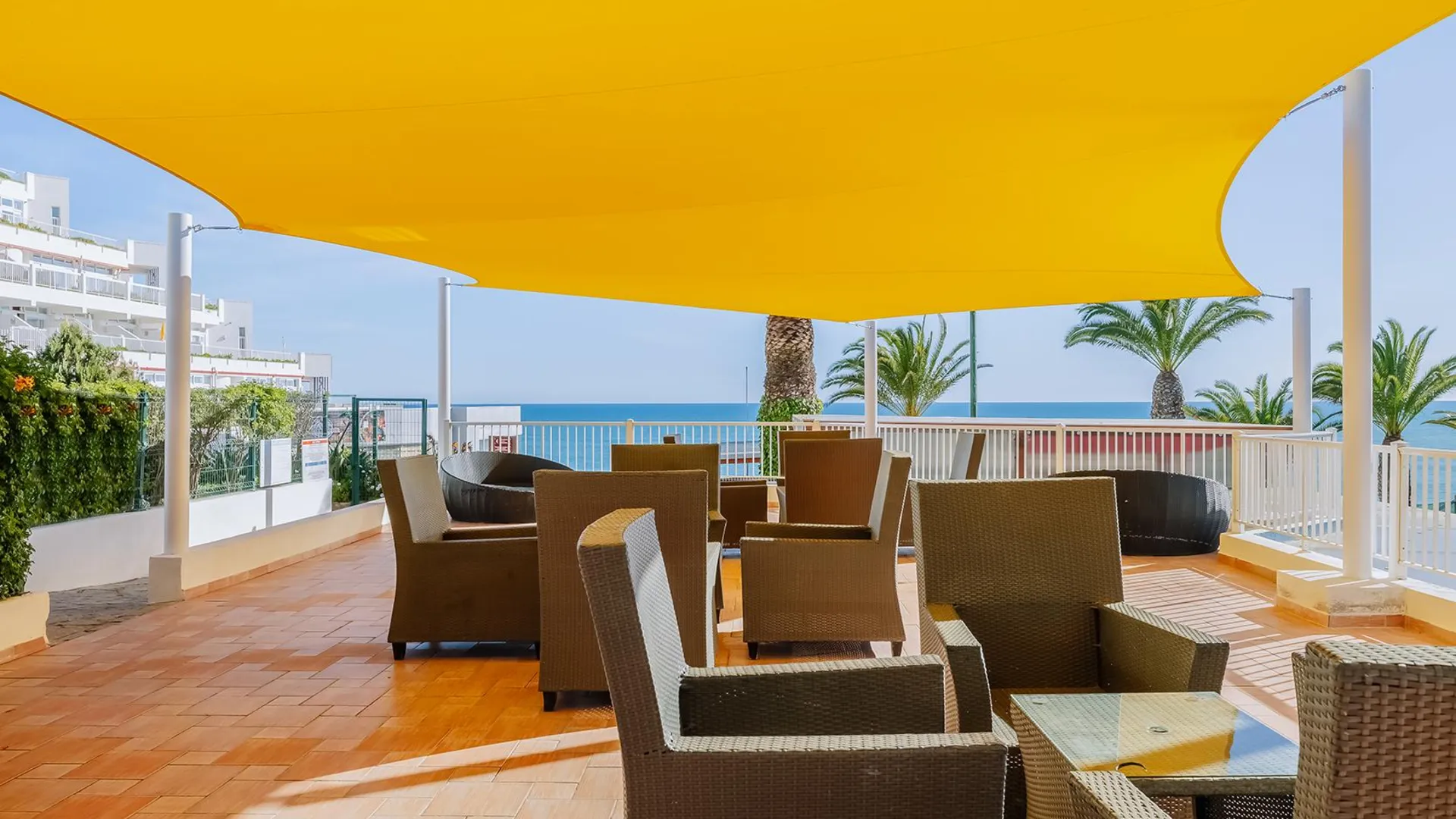 알부페이라 무투 클러베 프라이아 다 오우라 4성급 호텔 레스토랑