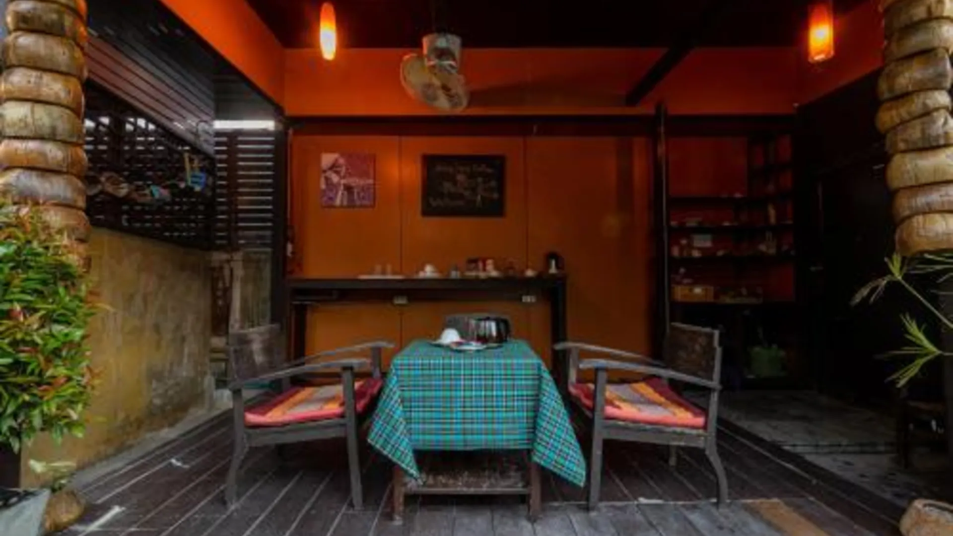 치앙라이 JJ hut hotel 2성급 호텔 외관