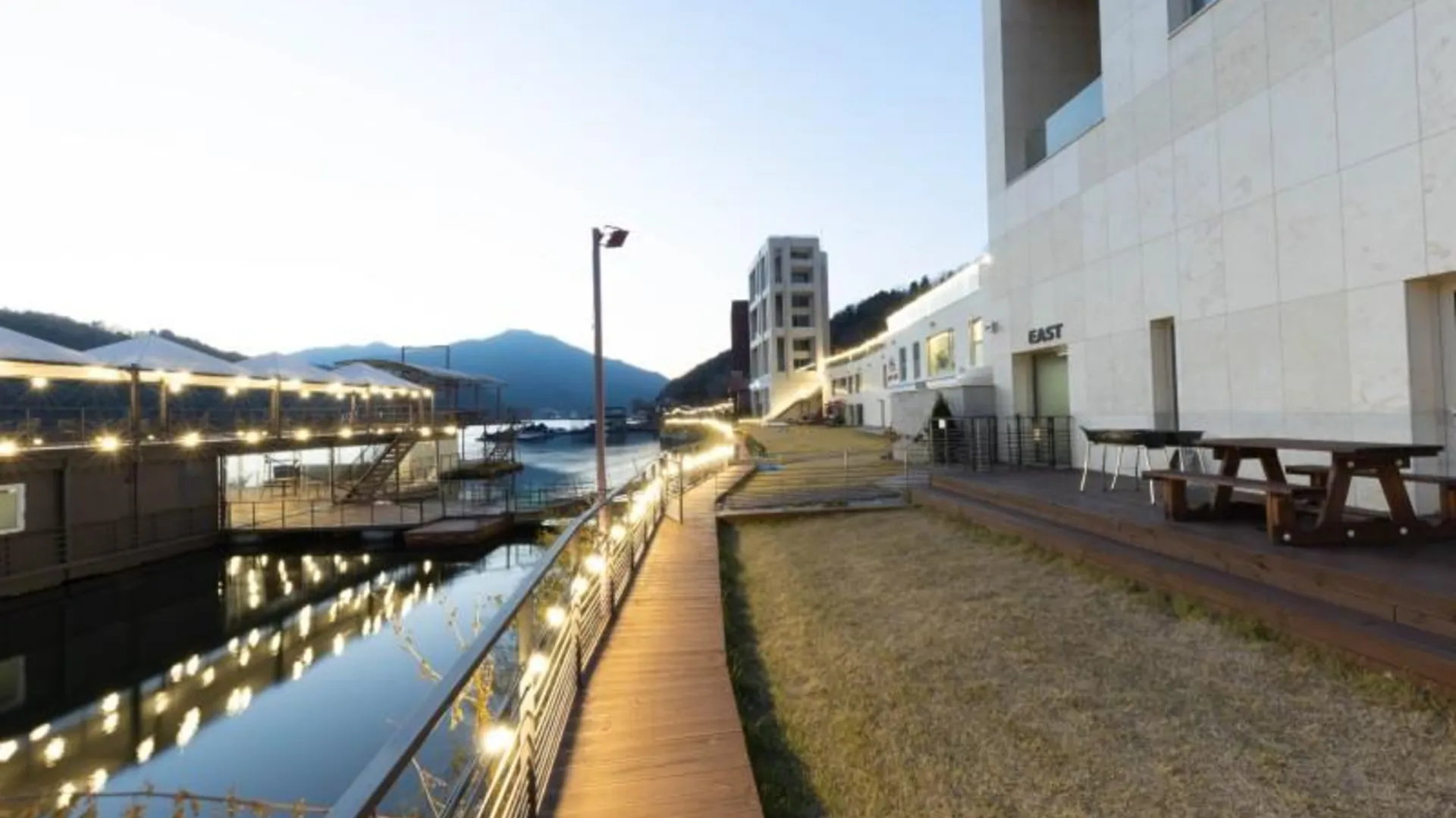 가평 가평 오즈리조트 2성급 게스트하우스 전망